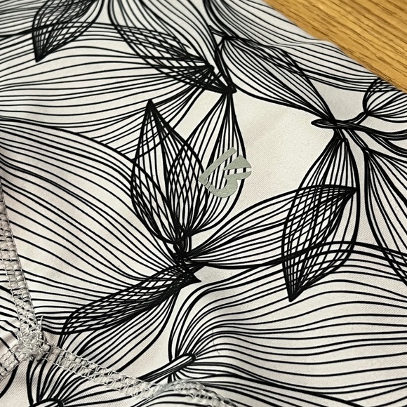 Limitless Legging - Picture 9 of 9